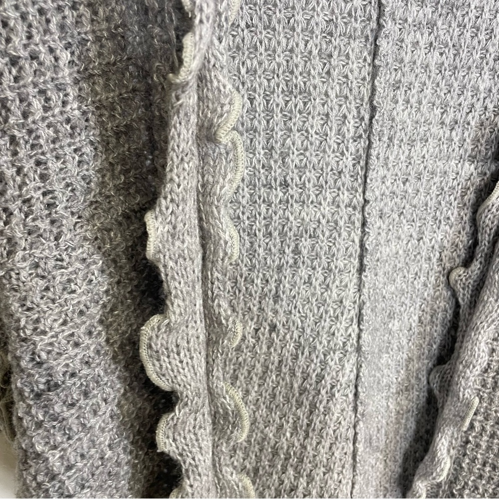 Moth Rocia Ruffled Gray Cardigan Size Small - Picture 6 of 10